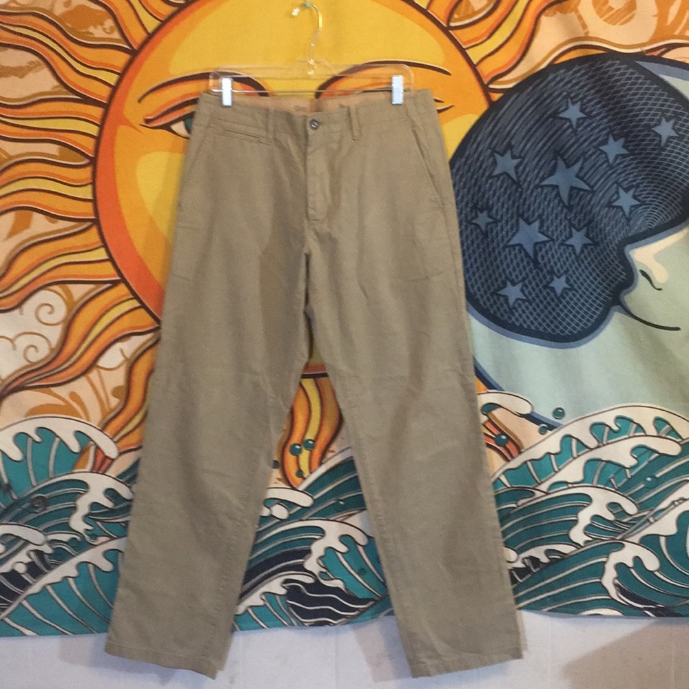 Gap lived in relaxed. 32/32 khaki